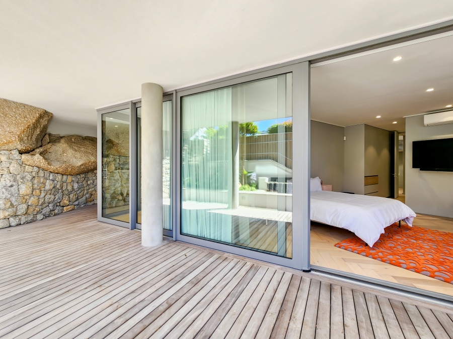 3 Bedroom Property for Sale in Llandudno Western Cape